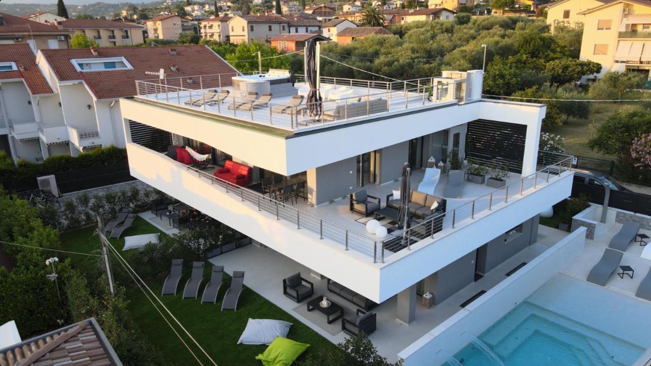 Magic Luxury Apartments Bardolino Esterno foto