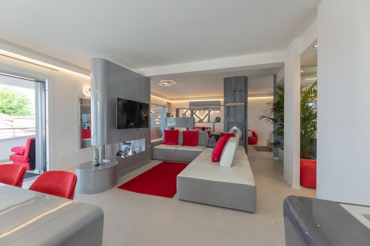 Magic Luxury Apartments Bardolino Esterno foto