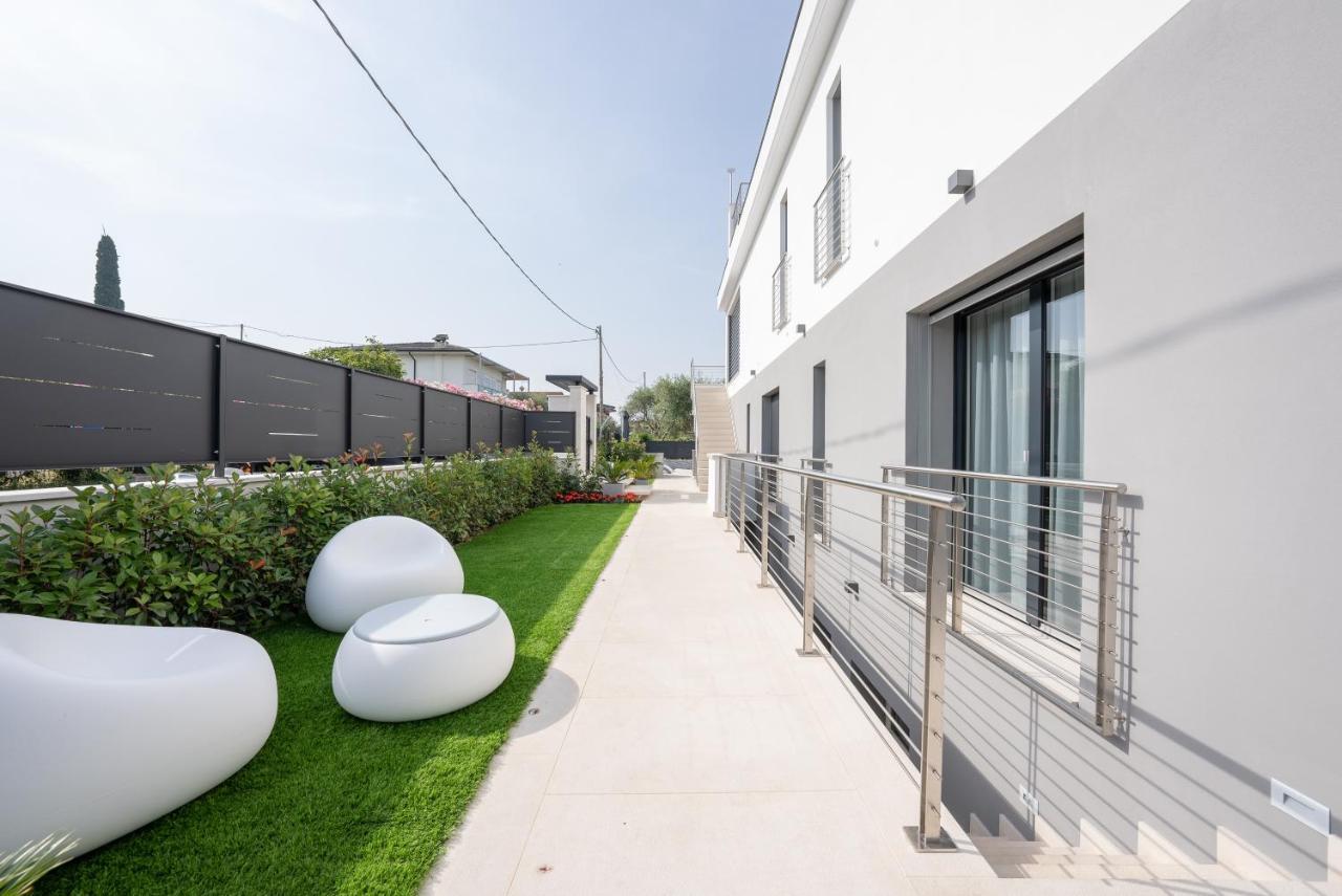 Magic Luxury Apartments Bardolino Esterno foto