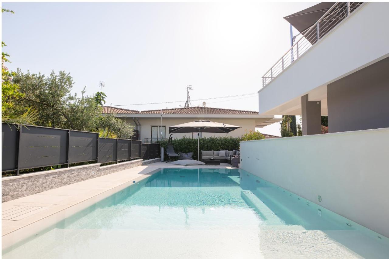 Magic Luxury Apartments Bardolino Esterno foto