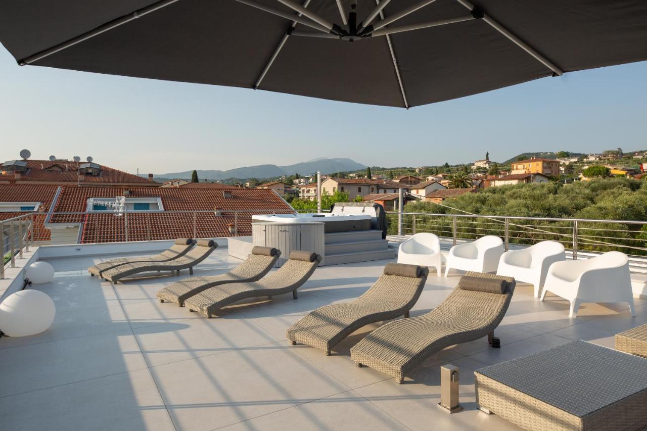 Magic Luxury Apartments Bardolino Esterno foto